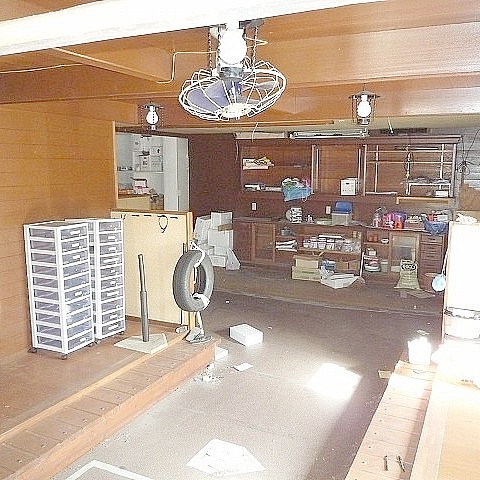 店舗内