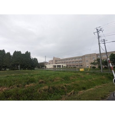 由仁町立由仁小学校まで1201m