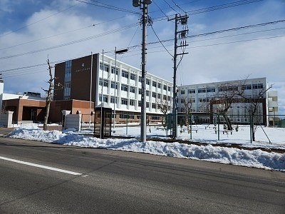 巴中学校