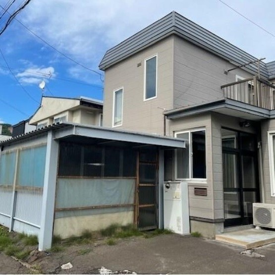 札幌市南区石山三条７丁目　中古戸建