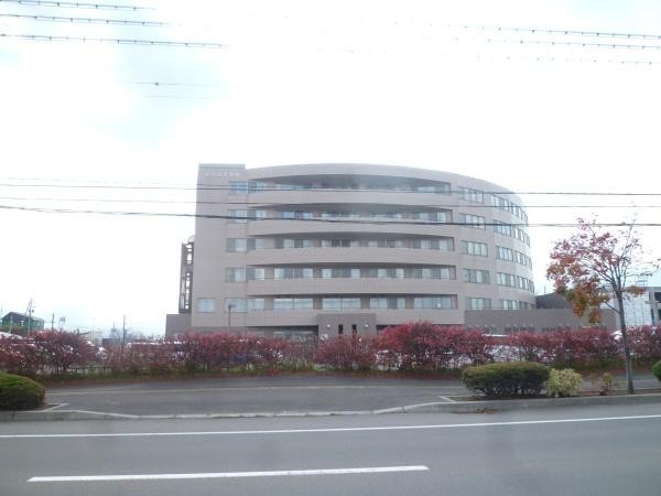 病院まで1200m、総合病院、岩内協会病院