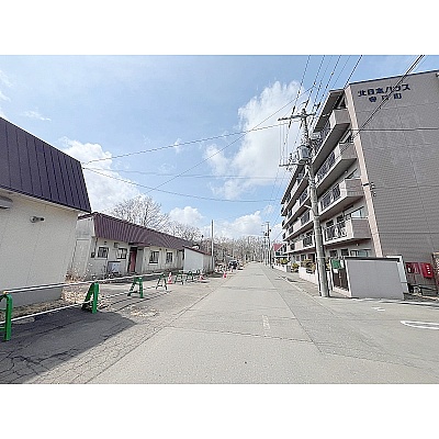 車通りも少ない静かな環境です♪