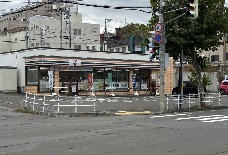 セブンイレブン入船１丁目店