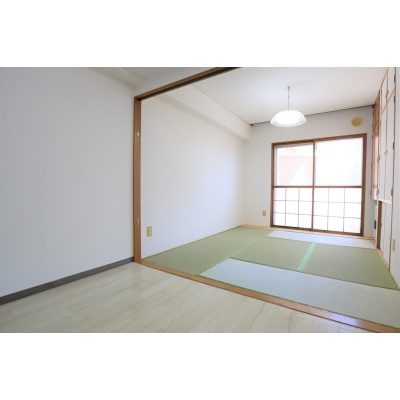 ※旧賃借人が入居前の写真です。２０２１年６月内装リフォーム済み。   