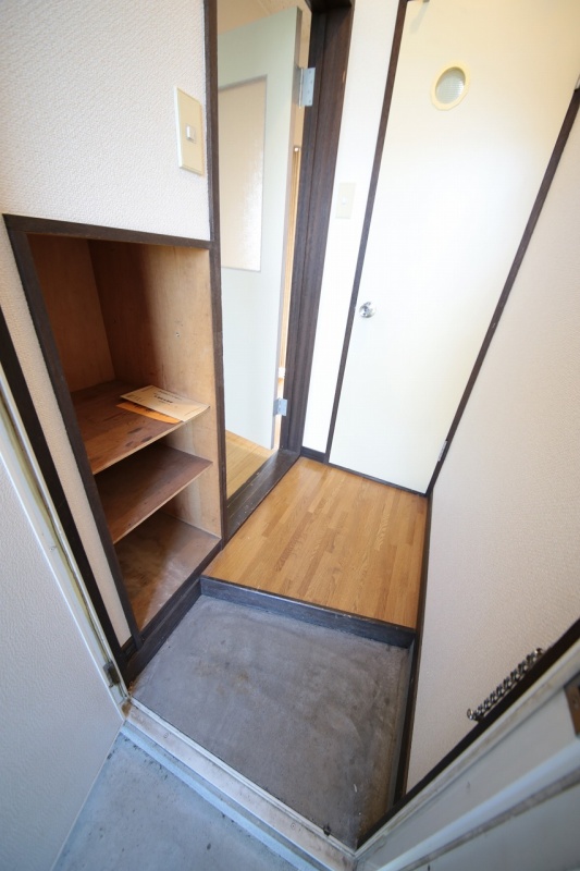 B棟202号室