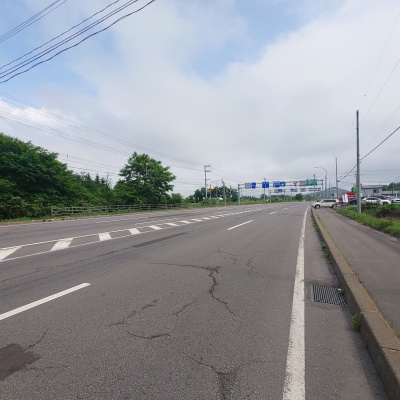 国道沿いにあり利便性の良い立地です♪