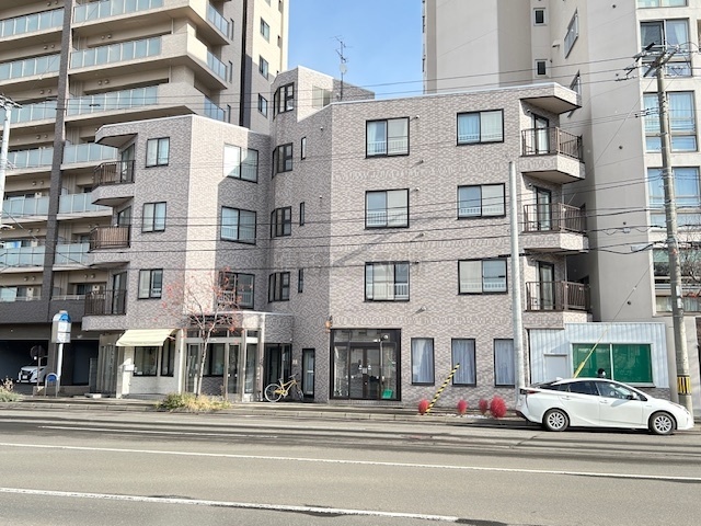 藤栄ビルＱ棟