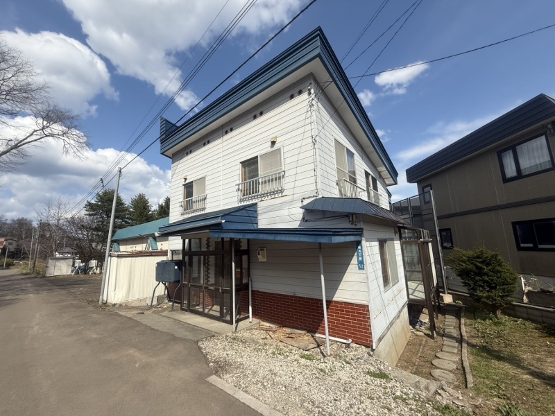 【賃貸中オーナーチェンジ】小樽市桜5丁目　戸建