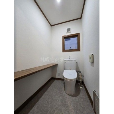 清潔感のあるトイレで、毎日気持ちよくお使いいただけます