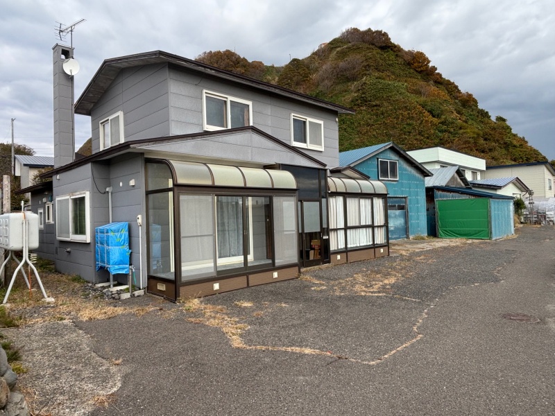 久遠郡せたな町瀬棚区三本杉41番2