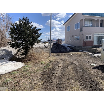 周囲は静かな住宅街で、落ち着いた環境の中で毎日を過ごすことができます。