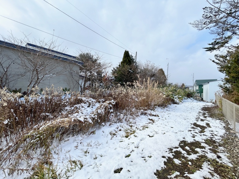 建築条件がないため、お好きな会社で建築を進められます♪