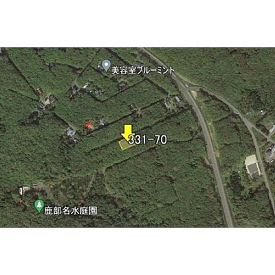 自然に囲まれた１０００平米の広大な敷地！家庭菜園や趣味を思う存分楽しめる、のんびりとした穏やかな暮らしが待っています♪