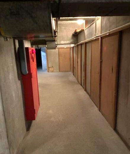 地下には便利なトランクルームが完備！スキー用品やタイヤなど、室内に持ち込みにくい大きな荷物もスッキリ収納可能です♪