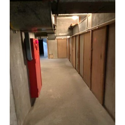 地下には便利なトランクルームが完備！スキー用品やタイヤなど、室内に持ち込みにくい大きな荷物もスッキリ収納可能です♪
