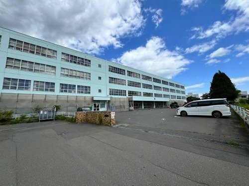 千歳市立緑小学校まで1507m