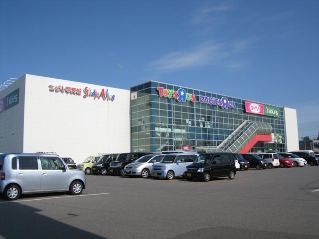 トイザらス・ベビーザらス石川店　1.2㎞　徒歩15分