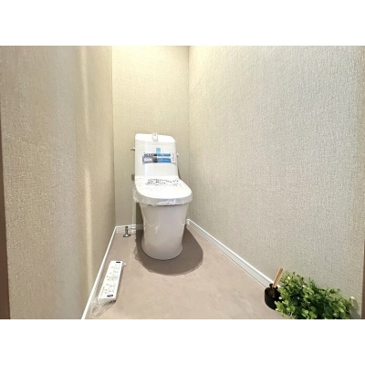 ☆温水洗浄便座付きのトイレ♪