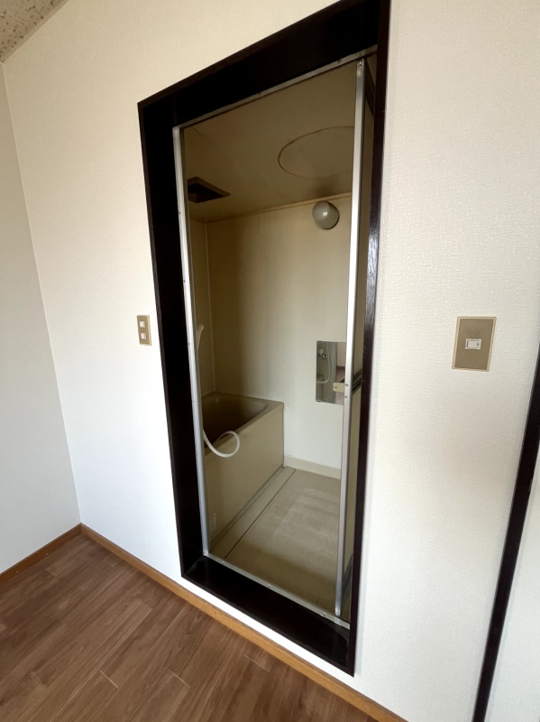 浴室・トイレは別