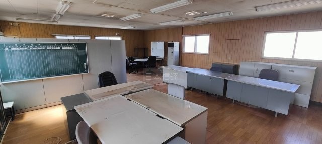 2F事務所