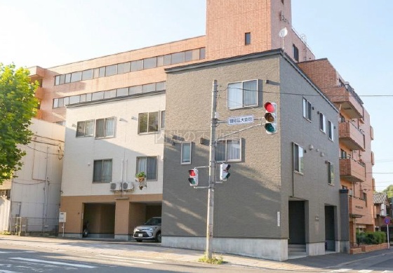 ガレージハウス1棟売り⭐真駒内