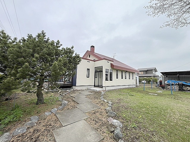 ◆敷地面積429坪畑付きのおしゃれな一戸建て!◆