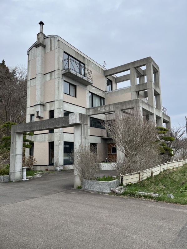 木古内町の店舗併用住宅