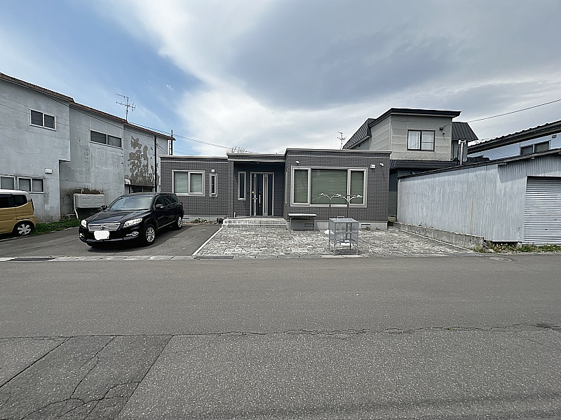 【オーナーチェンジ物件】函館市昭和2丁目戸建
