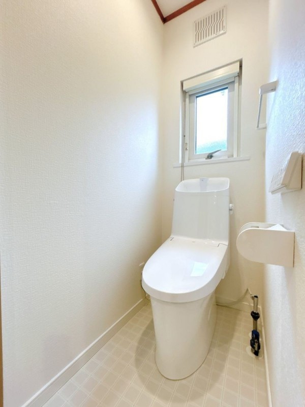 【リフォーム後】トイレは新品交換いたしました。