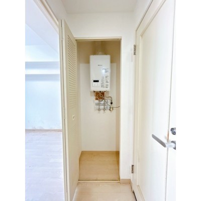 【リフォーム後写真】給湯は都市ガスです。前所有者にて交換さ…