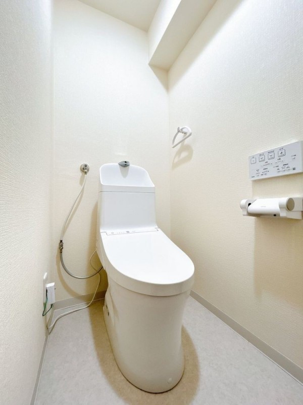 【リフォーム済】トイレは新品交換いたしました。クッションフ…