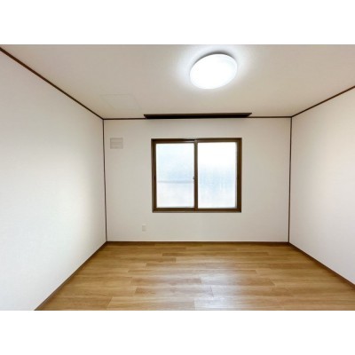 【リフォーム済＆即入居可】広さ約6.5帖になります。日当たり…