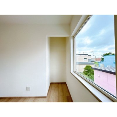 【リフォーム済＆即入居可】収納内部もクロスを貼替えました。…