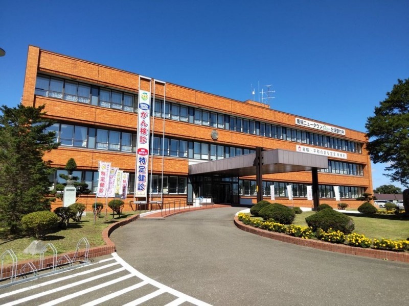 南幌町役場まで約750ｍ（徒歩10分）新生活を始めるうえで市役…