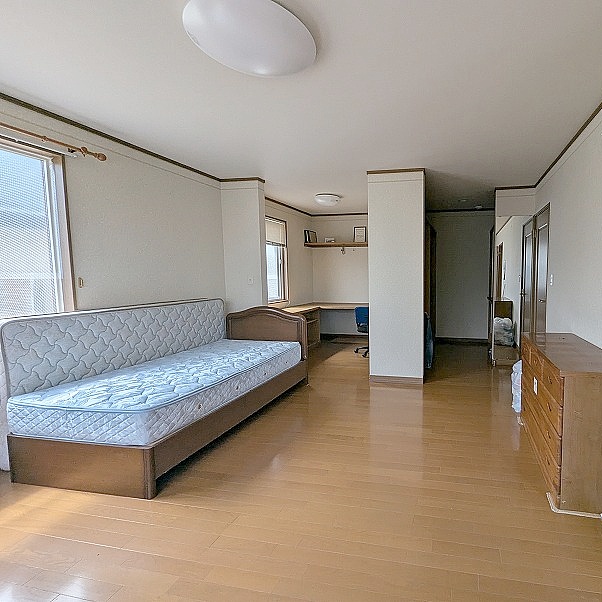 洋室(2F)