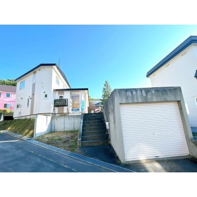 【現地外観】外壁屋根の塗装を行いました。お庭もあり家庭菜園…