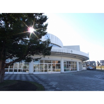 小学校：札幌市立平岡中央小学校：957m