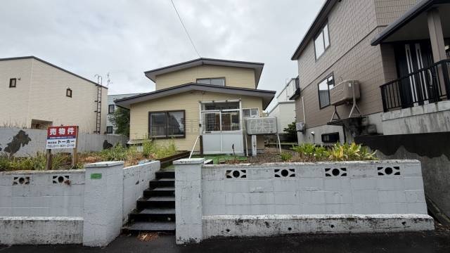 真栄四条4丁目住宅