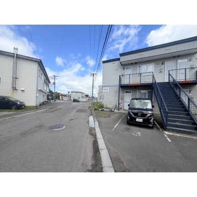 南西側前面道路、北西向きの視点です！