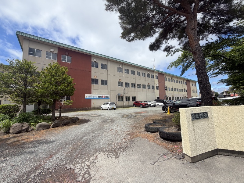 本通中学校まで徒歩2分！