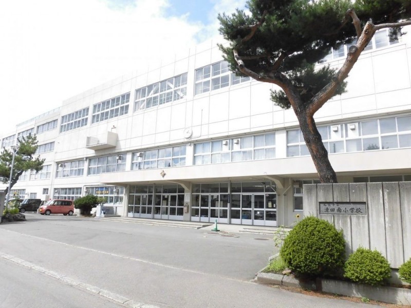 【小学校】札幌市立清田南小学校まで約1000ｍ（徒歩13分）です。