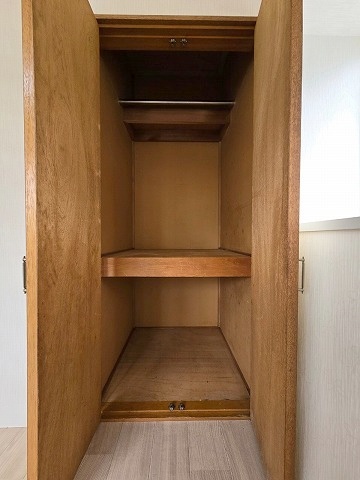 Ｂ棟103号室　4.5帖洋室収納！