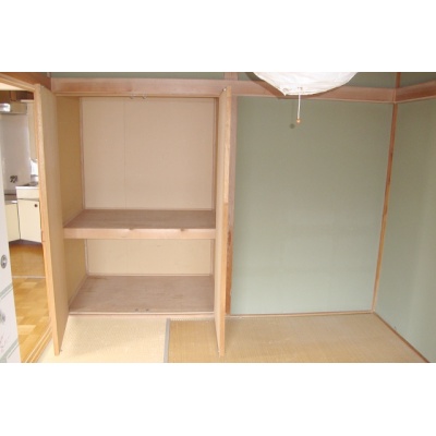 6帖和室の押入