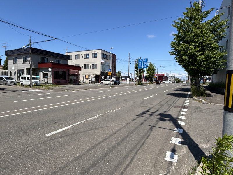 前面道路幅員22.0ｍ