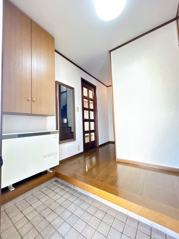 【期間限定現況販売】玄関ホールです。