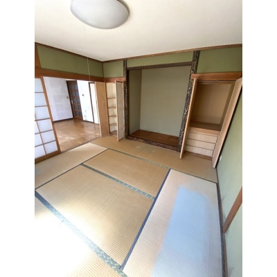 1F 和室
