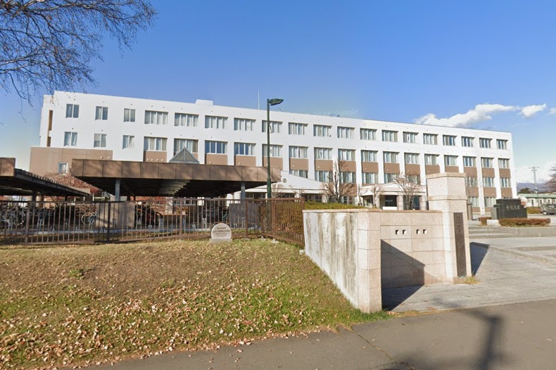 北海道函館商業高等学校　650ｍ　徒歩9分