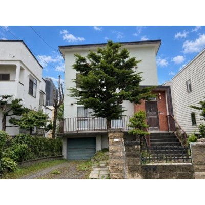 自衛隊前駅すぐの閑静な住宅街！建築条件なし＆解体更地渡し。