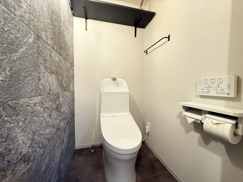 温水洗浄便座付きトイレを採用！