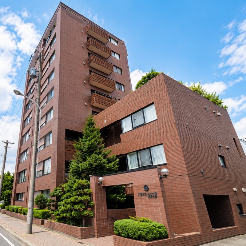 アルファコートⅧ教育大学前